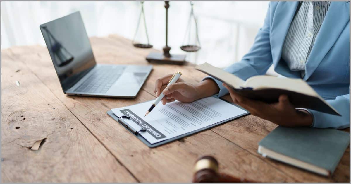 7 Key Benefits of a Document Management Software for Your Law Firm in 2025